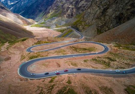 喀纳斯 禾木 五彩滩 魔鬼城 赛里木湖 那拉提 巴音布鲁克 独库公路拼车游